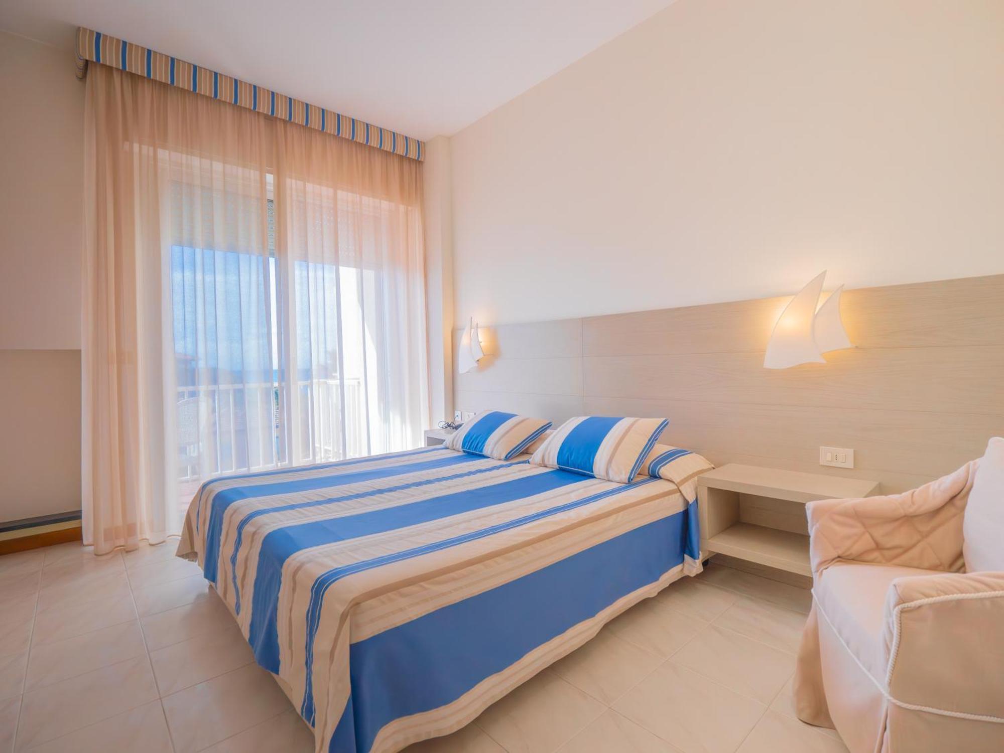 Hotel Splendid Diano Marina Exterior foto