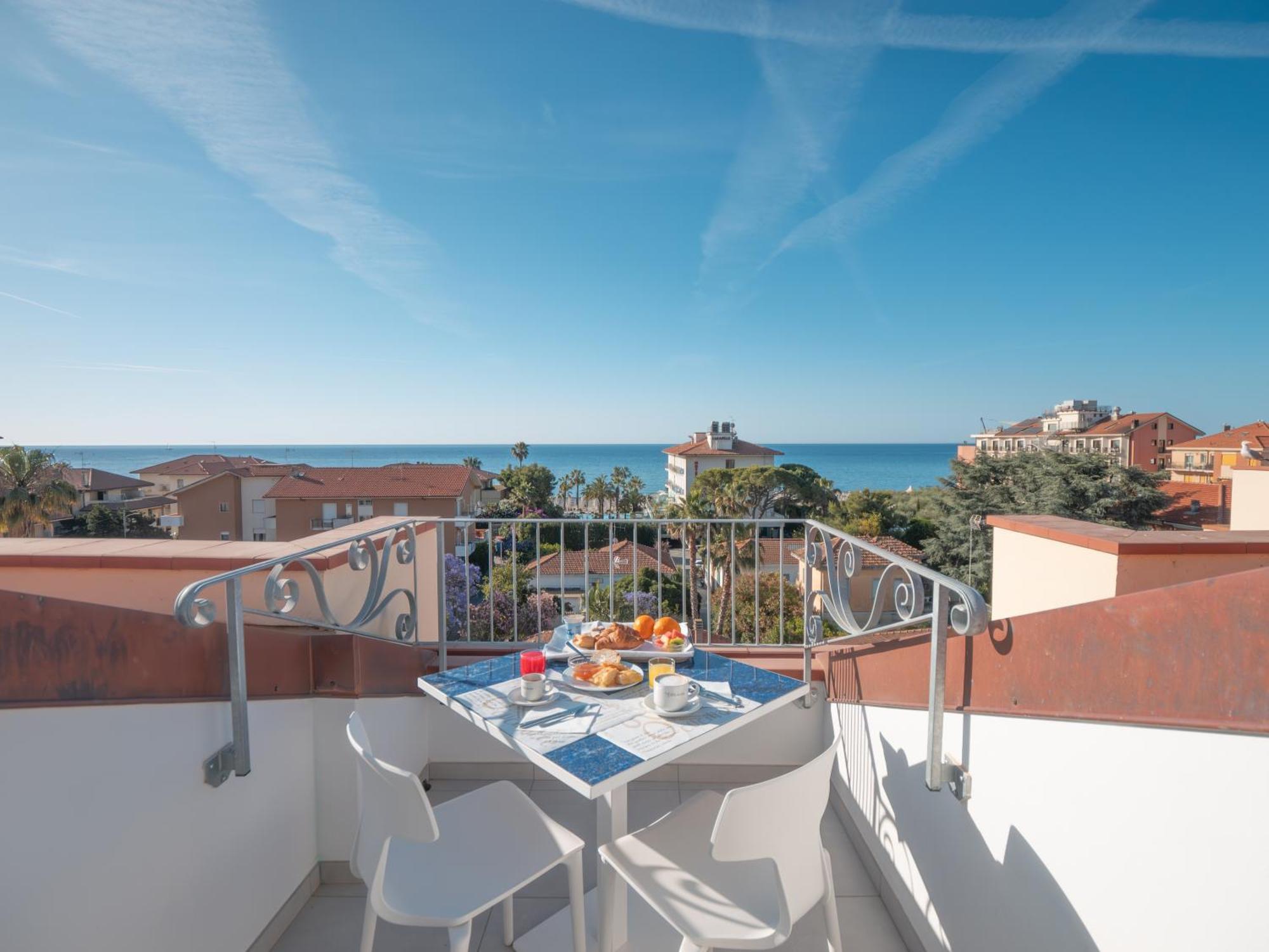 Hotel Splendid Diano Marina Exterior foto